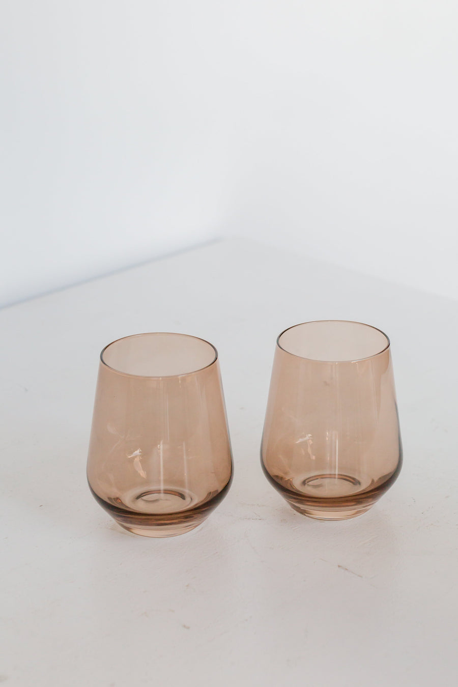 Rich mocha and fine wine pairing for an elegant tasting experience