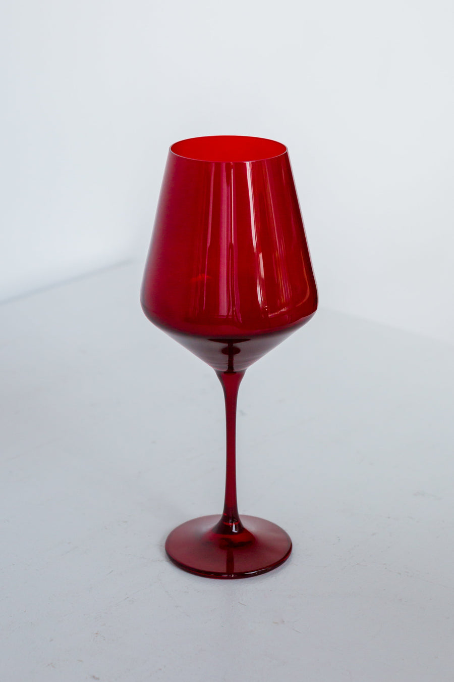Elegant colored wine glass in fine stemware, enhancing the visual appeal of your table setting